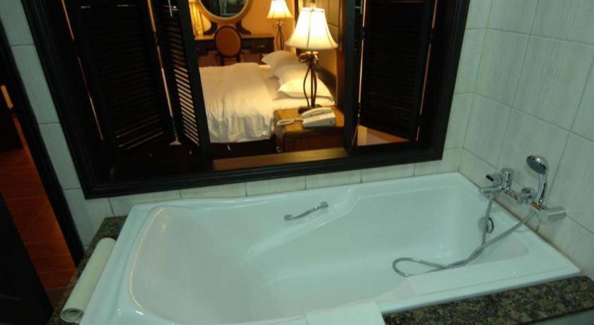 แพลนตา เซ็นโทร บาโคลอด โฮเต็ล แอนด์ เรสซิเดนซ์ Hotel ภายนอก รูปภาพ