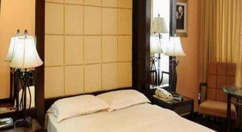 แพลนตา เซ็นโทร บาโคลอด โฮเต็ล แอนด์ เรสซิเดนซ์ Hotel ภายนอก รูปภาพ