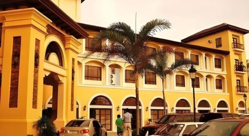 แพลนตา เซ็นโทร บาโคลอด โฮเต็ล แอนด์ เรสซิเดนซ์ Hotel ภายนอก รูปภาพ