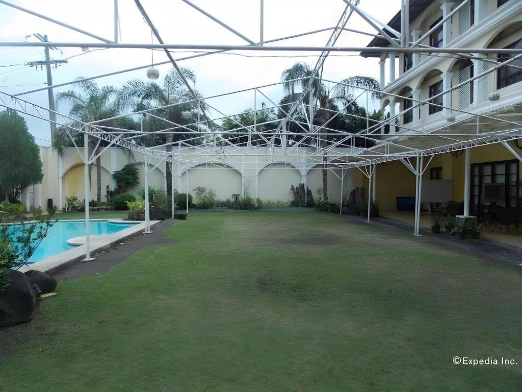 แพลนตา เซ็นโทร บาโคลอด โฮเต็ล แอนด์ เรสซิเดนซ์ Hotel ภายนอก รูปภาพ